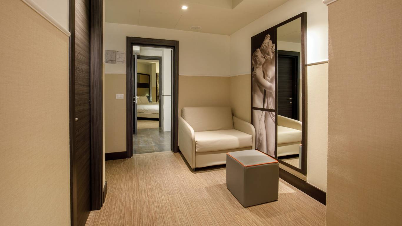 Hotel-Cosmopolita-Roma-Foto-2024-Camera-JSU-LS2