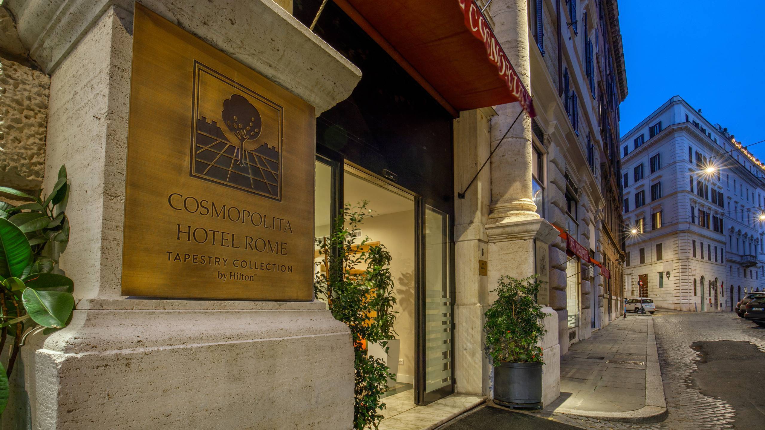 Hotel-Cosmopolita-Roma-Foto-2024-Ingresso-9005