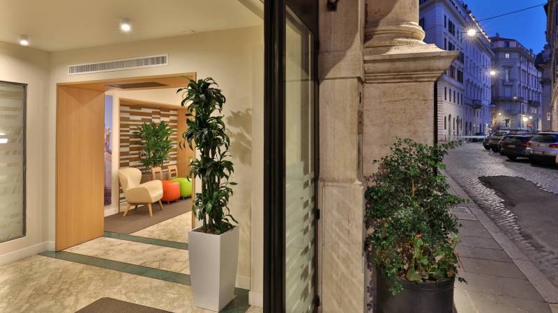 Hotel-Cosmopolita-Roma-Foto-2024-Ingresso-9006